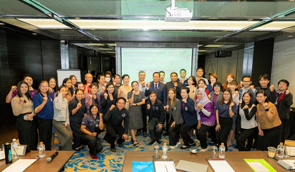 โครงการส่งเสริมและพัฒนาทักษะบุคลากรด้านพันธกิจ สัมพันธ์เพื่อสังคม