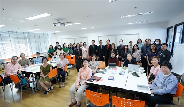 โครงการส่งเสริมและพัฒนาทักษะบุคลากรด้านพันธกิจสัมพันธ์เพื่อสังคม การประเมินผลกระทบทางสังคม และการประเมินผลตอบแทนทางสังคมสู่การพัฒาอย่างยั่งยืน