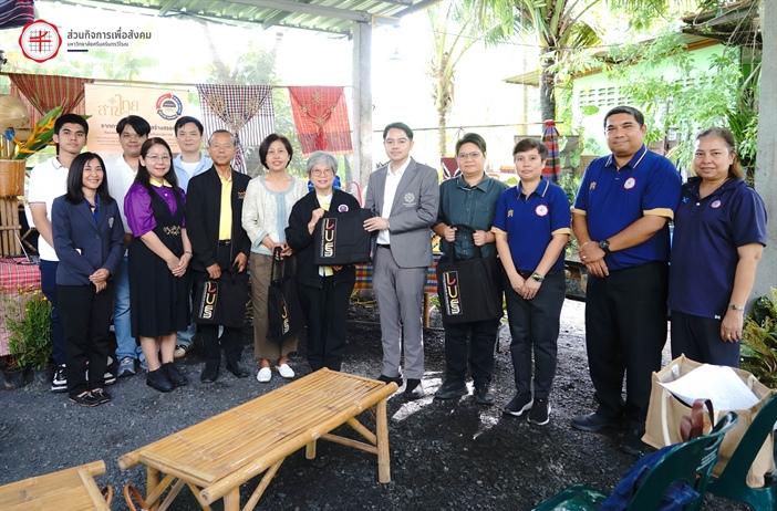 ร่วมต้อนรับคณะกรรมการการคัดเลือกผลงานยุวชนอาสาสู่การสร้างแนวปฏิบัติที่เป...